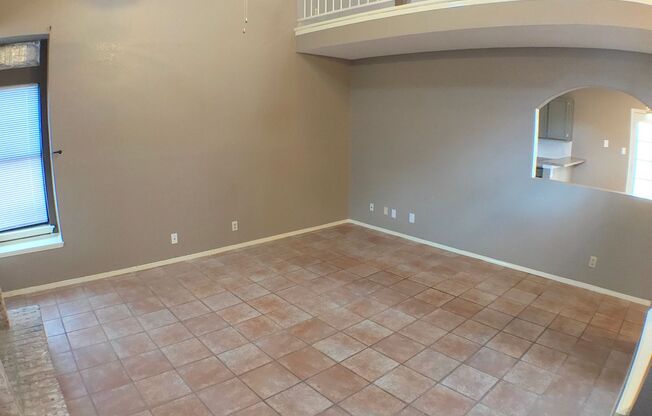 Northeast El Paso 3 bed with Refrig A/C and Bonus Loft!