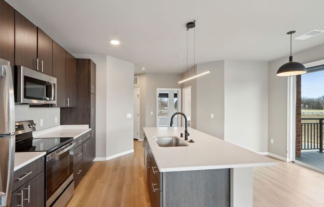 2 beds, 2 baths, 1,225 sqft, $2,500, Unit 5604-101