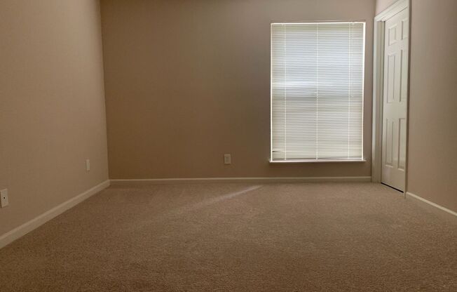 2 beds, 2 baths, 1,068 sqft, $1,698, Unit 1101LsE