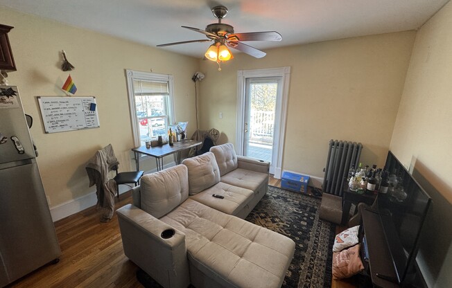 4 beds, 2 baths, $5,000, Unit 2