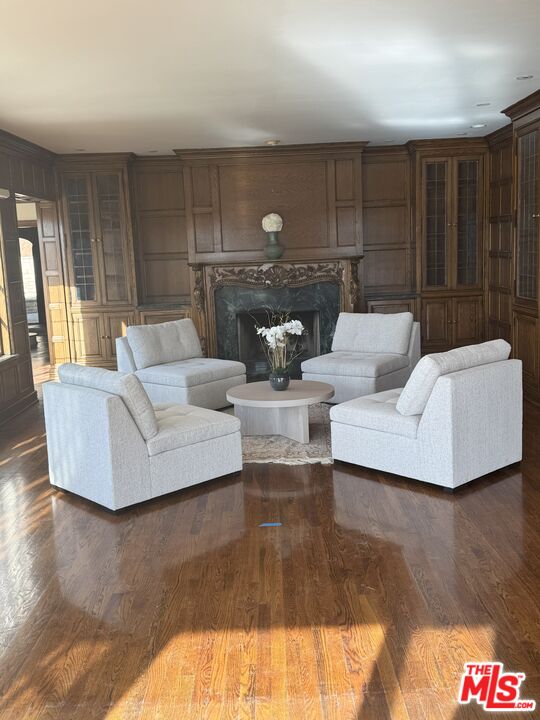 543 PERUGIA WAY