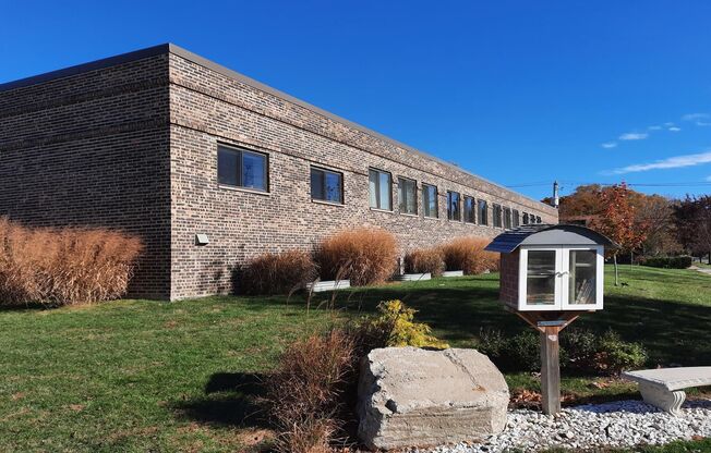 Elevate Your Lifestyle: Stunning 3-Bedroom Loft in Evanston