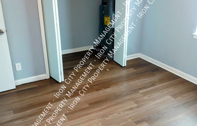11 EUMAR CT NW
