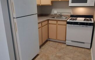 2 beds, 1 bath, 830 sqft, $800, Unit MA W310