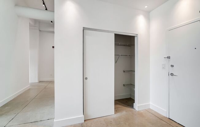 2 beds, 2 baths, 1,450 sqft, $2,912, Unit 100-509