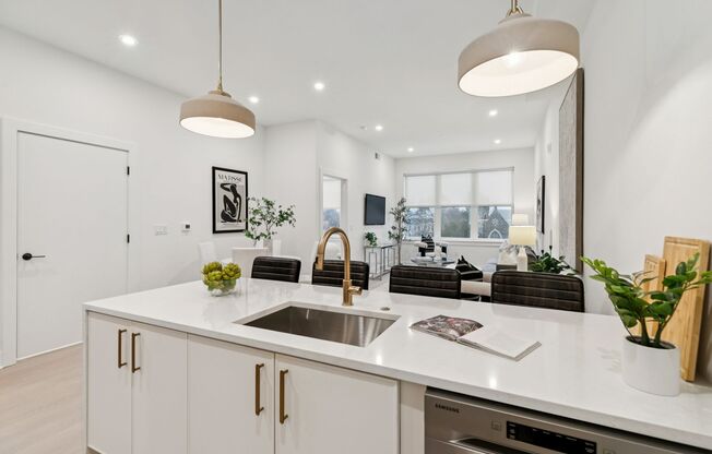 1 bed, 1 bath, 800 sqft, $2,108, Unit 102