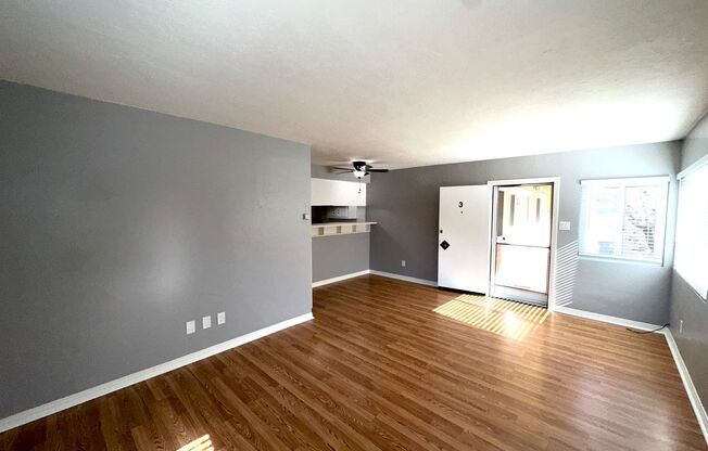 2 beds, 1 bath, 900 sqft, $2,450