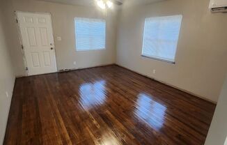 2 beds, 1 bath, $950