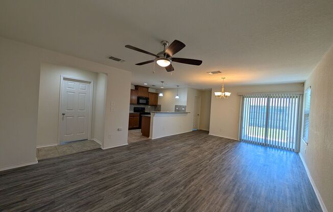 4/2 in West Village at Creekside / Fenced in Yard / Community Pool & Playground / CISD