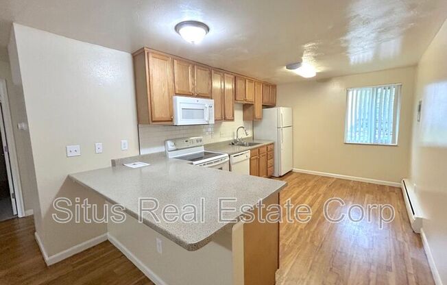 395 S DEPEW ST