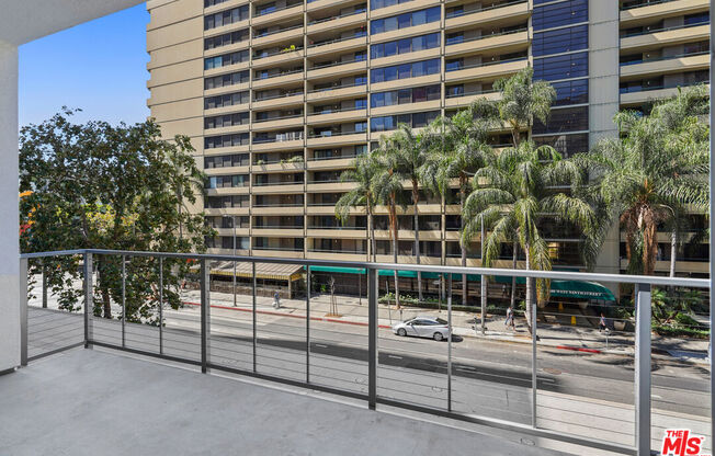 1 bed, 1 bath, 820 sqft, $2,950, Unit 731