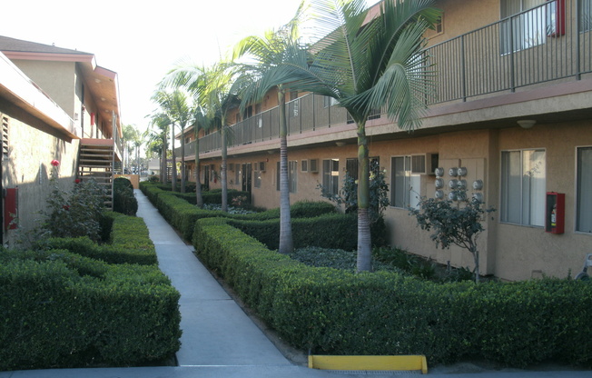 Vista Palms Apartments