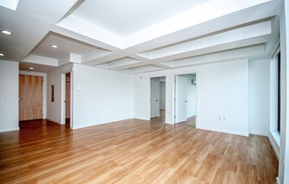 2 beds, 2 baths, 900 sqft, $3,875, Unit 301