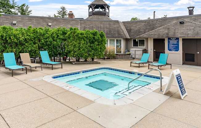 outdoor hot tub
