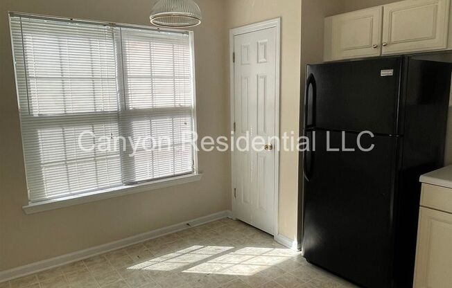 3 beds, 2 baths, $2,030