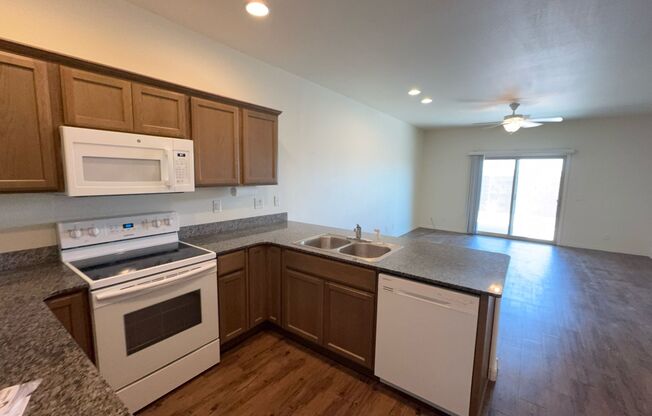 Desert Trails Condominium LLC-(4049FM^$S)-21257288