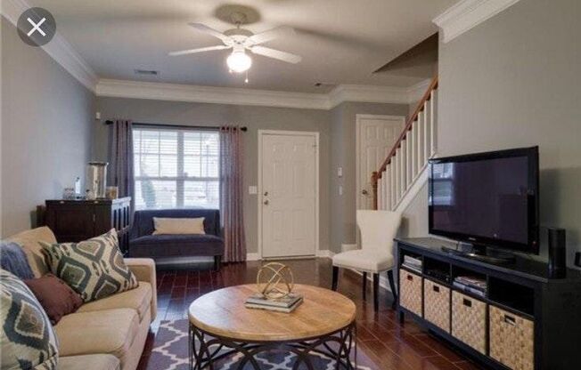 2 beds, 2.5 baths, 1,130 sqft, $1,800, Unit 3330