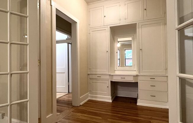 Studio, 1 bath, 525 sqft, $1,250, Unit 114