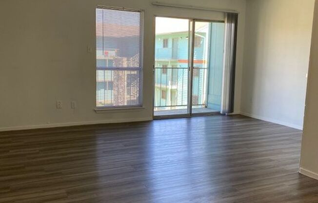 Studio, 1 bath, 523 sqft, $1,199, Unit 235
