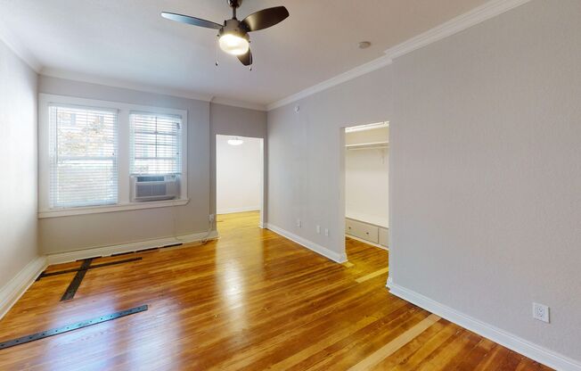 Studio, 1 bath, 350 sqft, $1,395, Unit 208