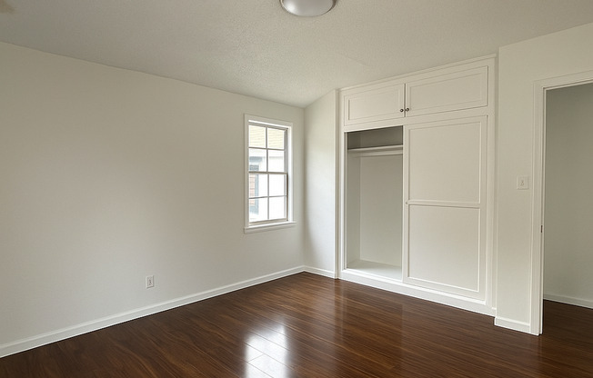 3 beds, 1 bath, 1,100 sqft, $2,650, Unit Unit #6