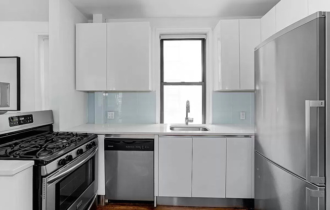 2 beds, 1 bath, $7,995, Unit PHC
