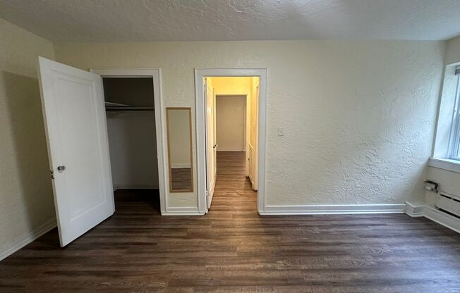 1 bed, 1 bath, 708 sqft, $1,330, Unit King Edward Annex 18