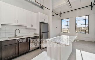 104 E 2 ST