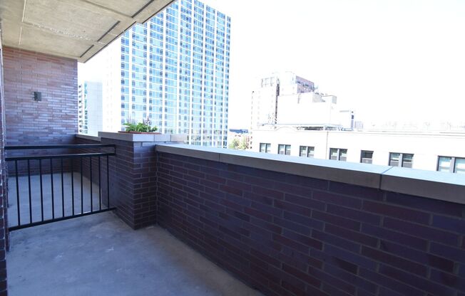 1 bed, 1 bath, 713 sqft, $3,100, Unit 3833-607