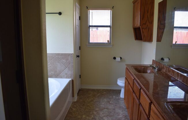 3 beds, 2 baths, $1,775