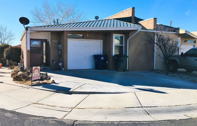 5600 Del Oeste Rd NW