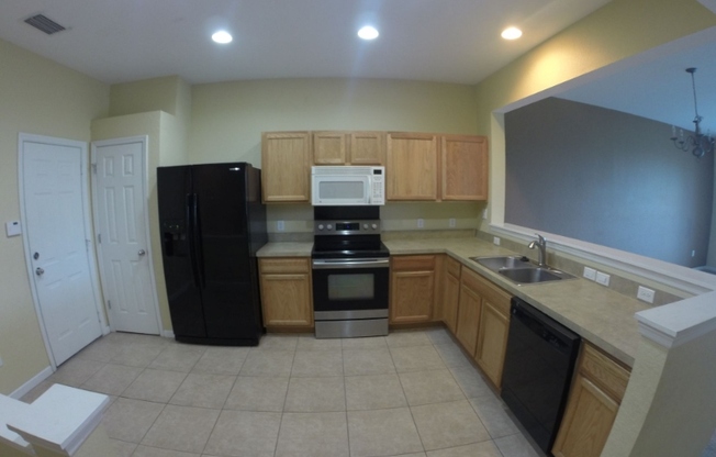 4244 SW 50 CIR