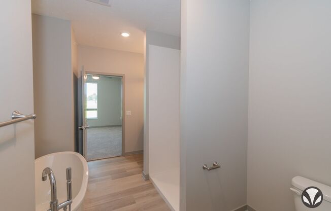 1 bed, 1.5 baths, 1,552 sqft, $2,475, Unit YH3023