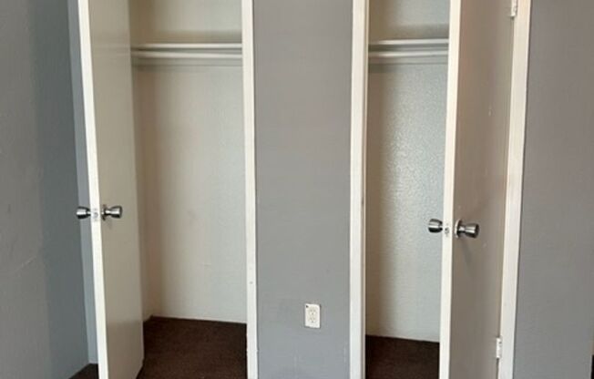 2 beds, 2 baths, 1,145 sqft, $1,050, Unit 6516