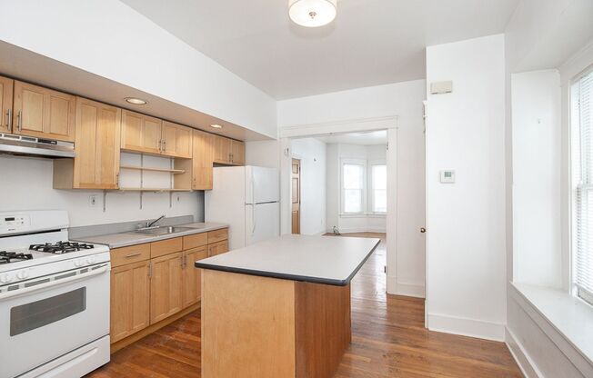 6911 Franklin