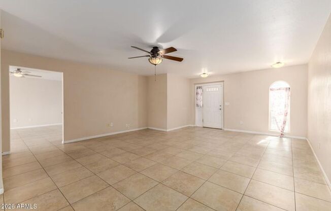 4334 W Barbara Ave, Glendale - Spacious 3 bed, 2 bath , awesome backyard