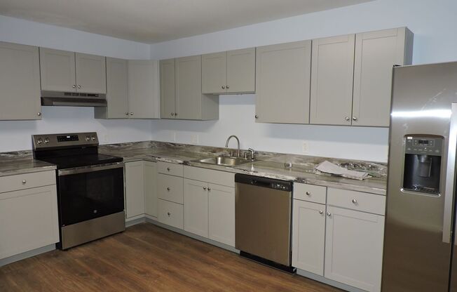 2 beds, 1 bath, $1,250, Unit UNIT A