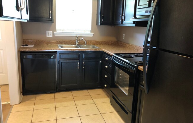 2 beds, 1 bath, $1,600, Unit Unit 503