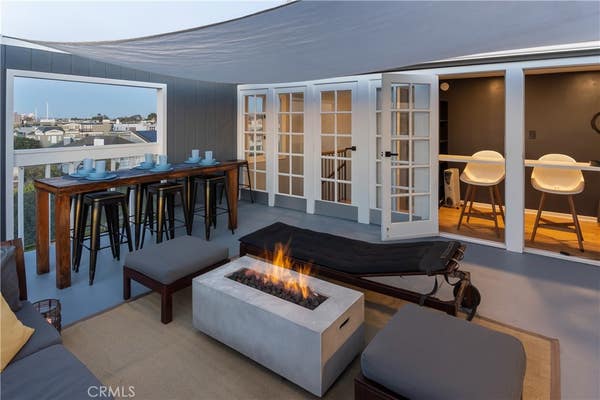 33 REEF ST