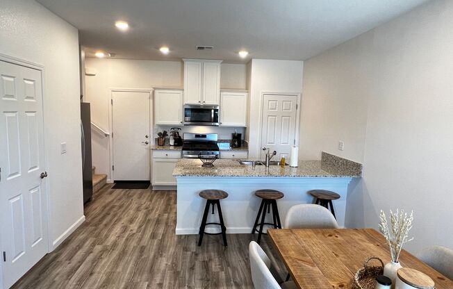 Furnished Rent in South Reno