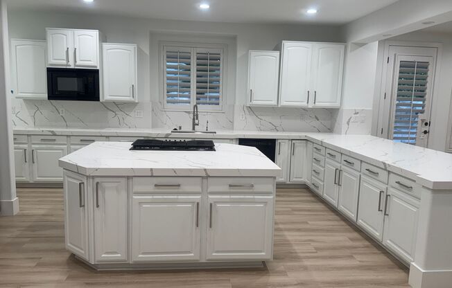 5 beds, 4.5 baths, $6,795