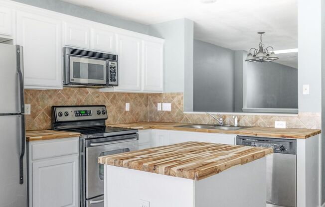 Carriage Place Square