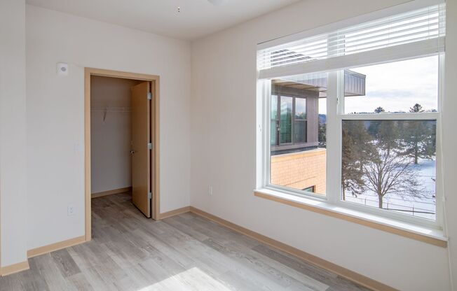 1 bed, 1 bath, 675 sqft, $1,665, Unit 422