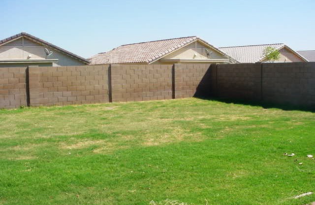 12423 N 121 DR
