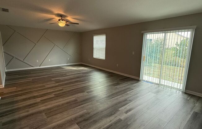 3/2 Haines City Home with new floors