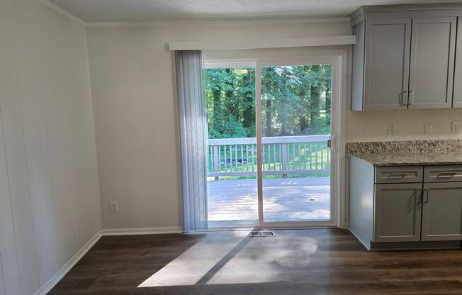 Renovated 3 bed 1.5 bath home located in Mableton