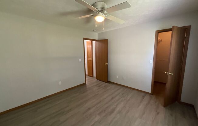 3 beds, 1 bath, $1,150