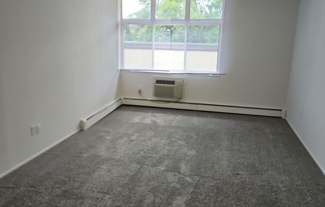 Riverland Apartments