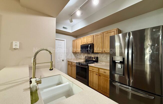 2 beds, 2 baths, 1,103 sqft, $1,649, Unit 2709