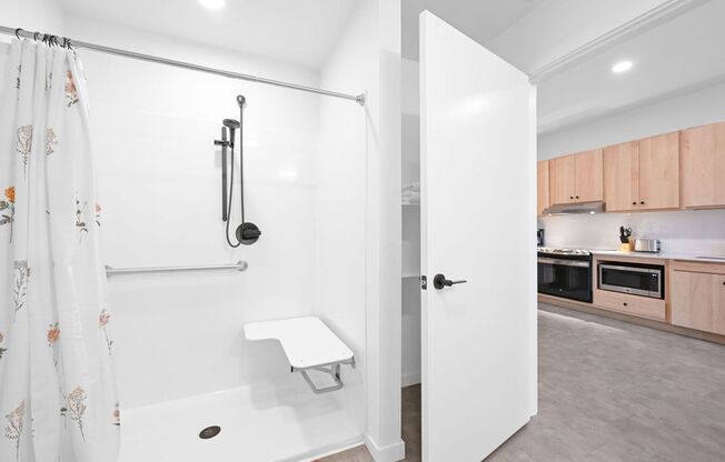 1 bed, 1 bath, 703 sqft, $1,750, Unit 215